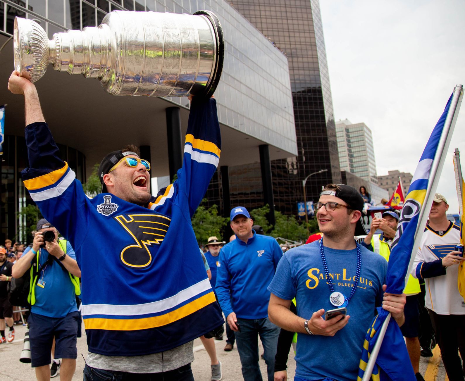 Blues, fans celebrate Stanley Cup victory